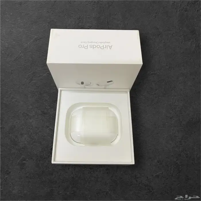 AirPods Pro with MagSafe Charging Case - 1 3
