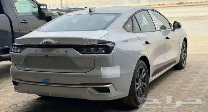 فورد تورس ترند 2025 الناغى 2