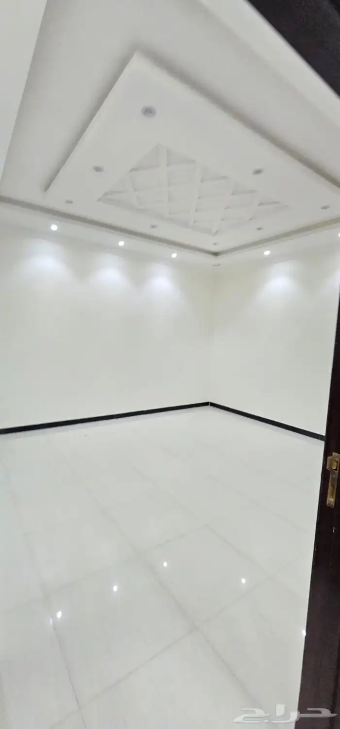 فيلا للايجار بحي المهدية 5