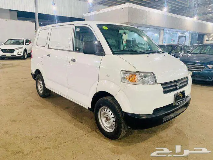 باصات هايس ديزل و بنزين للايجار الشهري 3