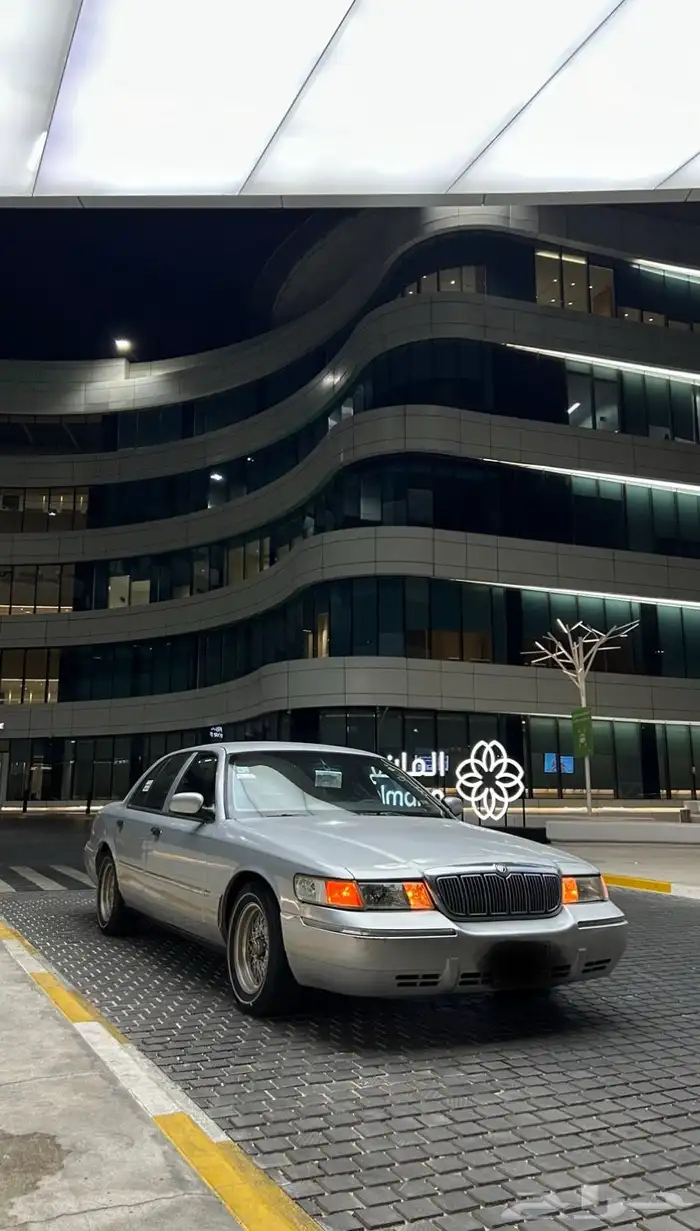 للبيع فورد ماركيز 2001 1