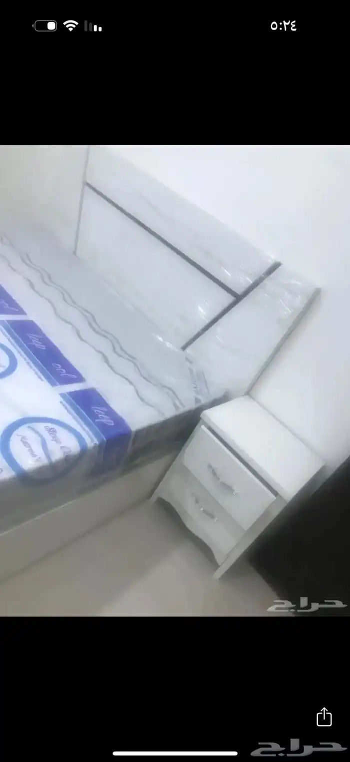 غرفة نوم مودرن بحاله ممتازه 3