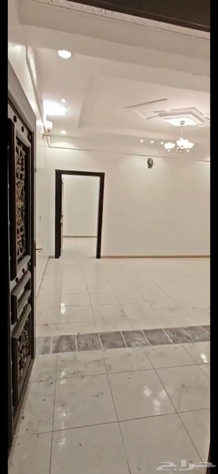 شقه غرفه وصاله للايحار 2300 شامل ماء وكهرباء 5