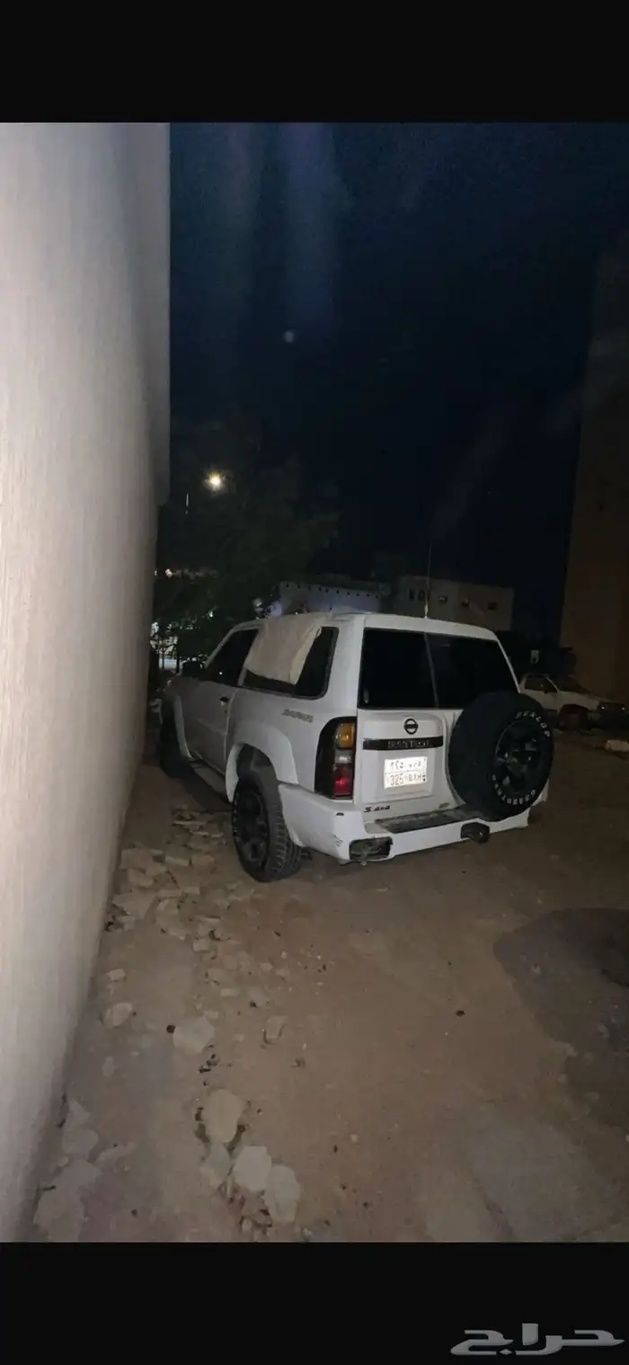 جيب نيسان ربع 2006 ابيض 1