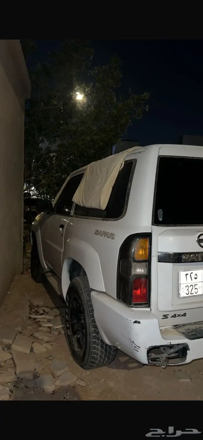 جيب نيسان ربع 2006 ابيض 3