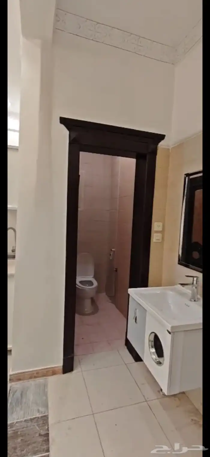 شقه غرفه وصاله للايحار 2300 شامل ماء وكهرباء 3