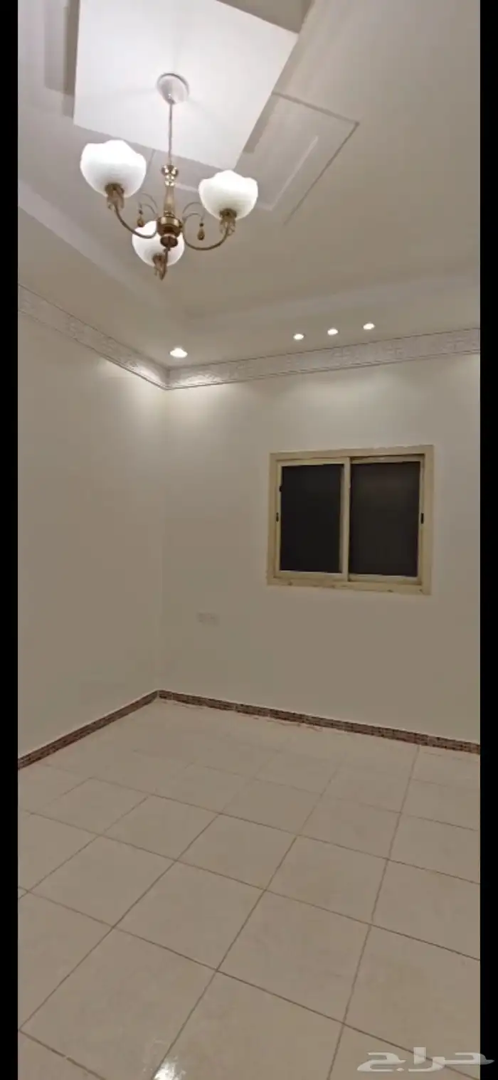 شقه غرفه وصاله للايحار 2300 شامل ماء وكهرباء 1