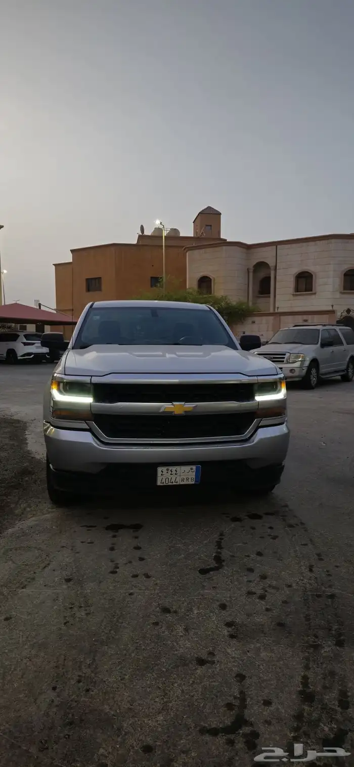 شيفروليه سلفرادو 2018 مكينة V8 سلندر بدي وكالة ومستخدم شخصي 10