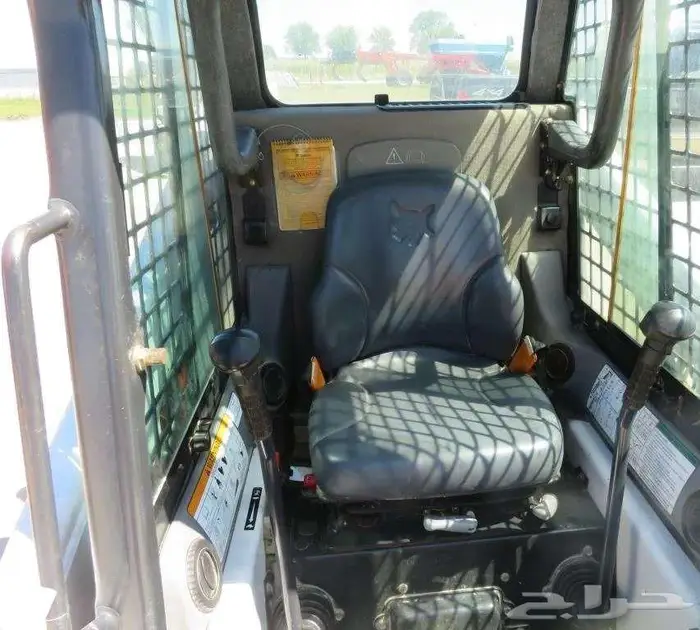للبيع بوب كات حجم S130 موديل 2007 7