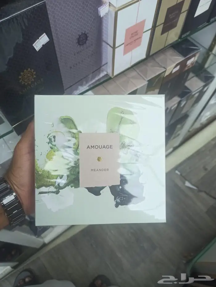عطور امواج متوفره نسائي ورجالي جميع انواع العطور متوفره 5