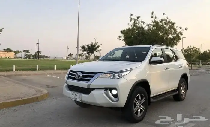 فورتشنر 2019 سعودي بدي وكاله دبل 4X4 بنزين 2