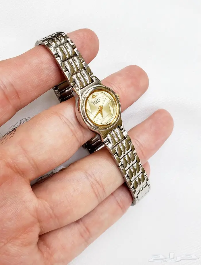 ساعة سيكو القديمة الاصلية ب 350 ريال سعر التصفية 0