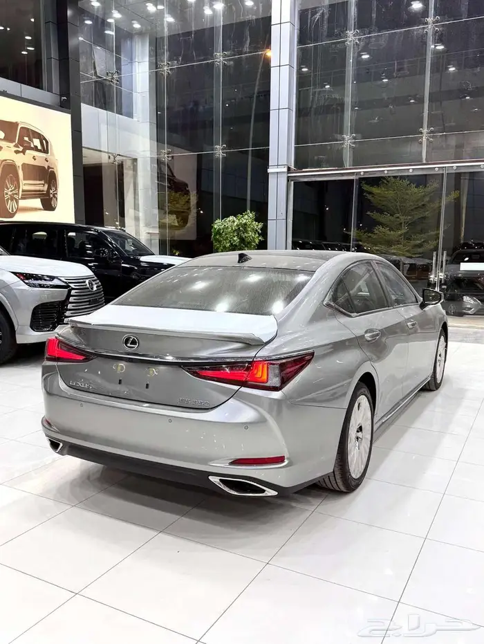لكزس ES 350 DD بنزين سعودي 2025 1