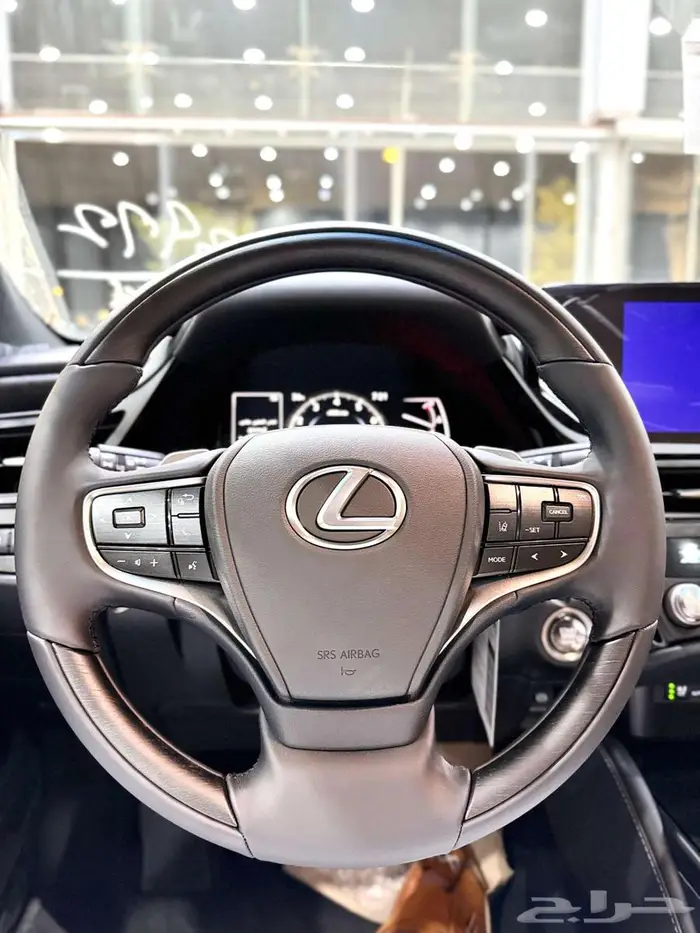 لكزس ES 350 DD بنزين سعودي 2025 16