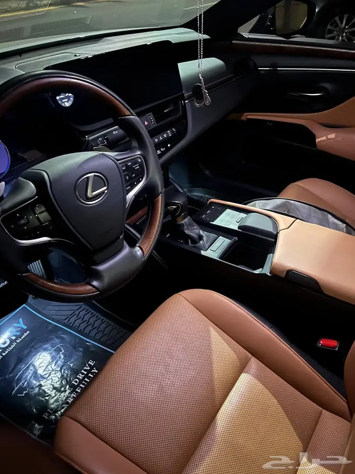 لكزس ES350 بريميوم 2022   حالة الوكالة 12