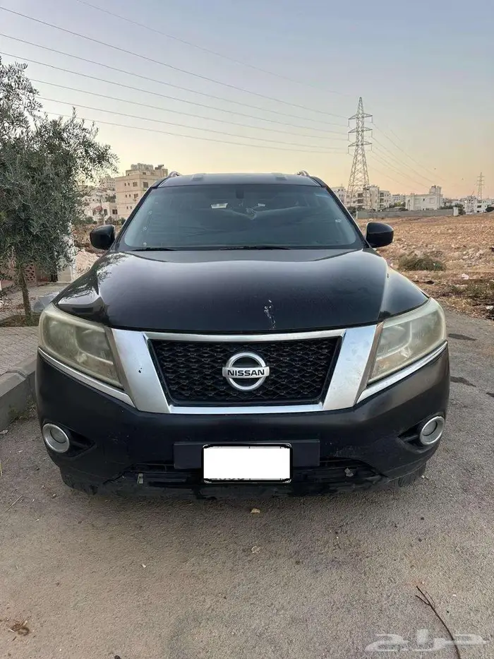 نيسان باثفايندر 2014   سيارة العائلة المثالية بحالة ممتازة 4