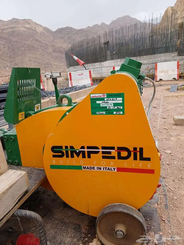 مؤسسه قمه النفوذ لتأجير جميع انواع المعدات الثقيله والخفيفه 7