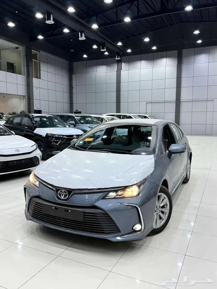 تويوتا كورولا XLI مطور 2.0 بنزين 2025 سعودي اصدار وتسليم فور 6