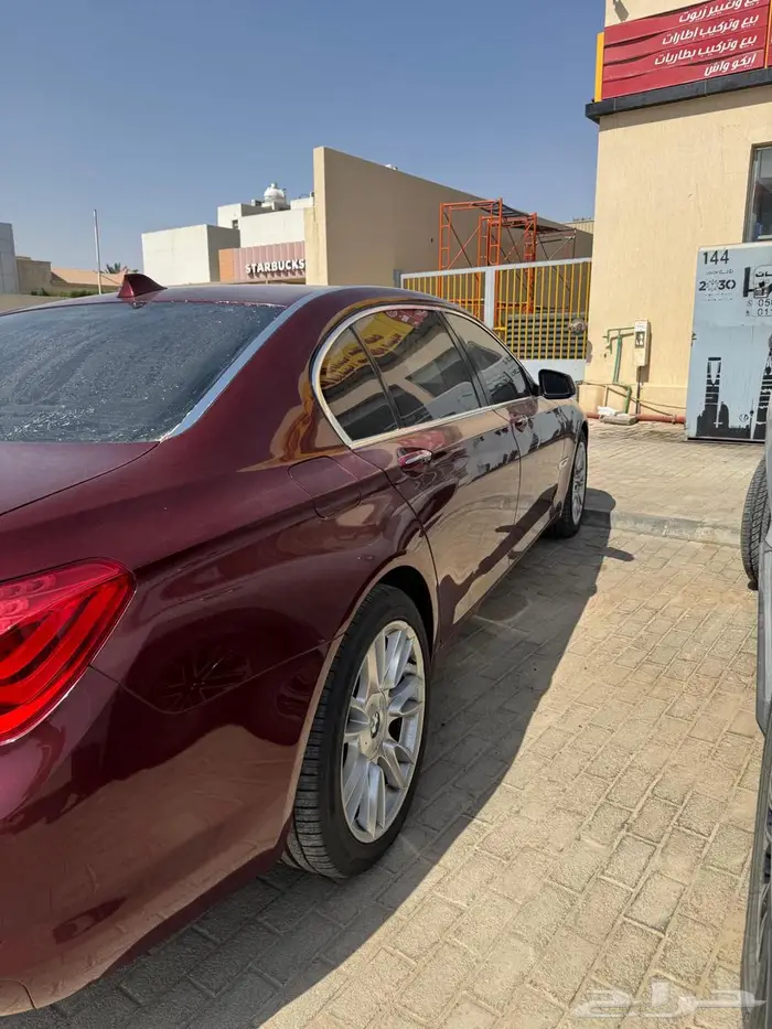 بي ام 740 2010 ممشى قليل 2