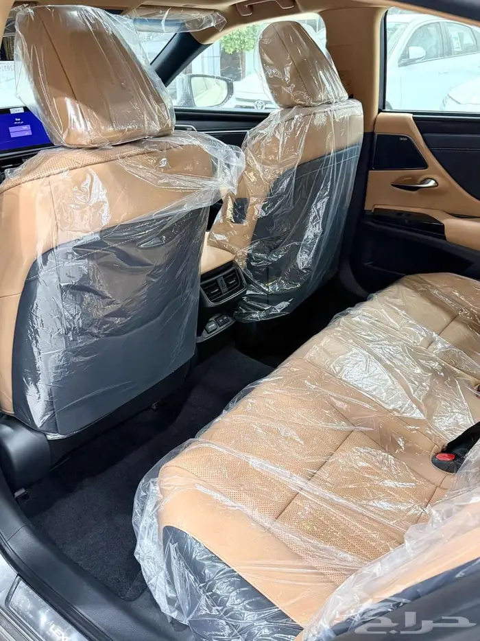 لكزس ES 350 DD بنزين سعودي 2025 11