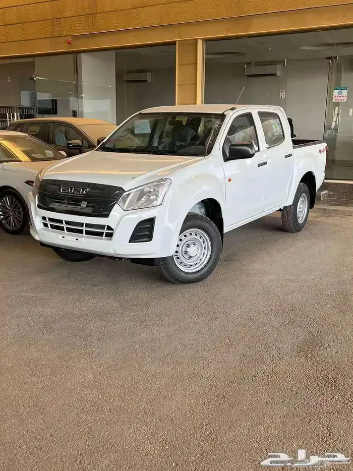 ايسوزو ديماكس غمارتين 2025 متوفر بقسط 1450 الحسن للسيارات 0