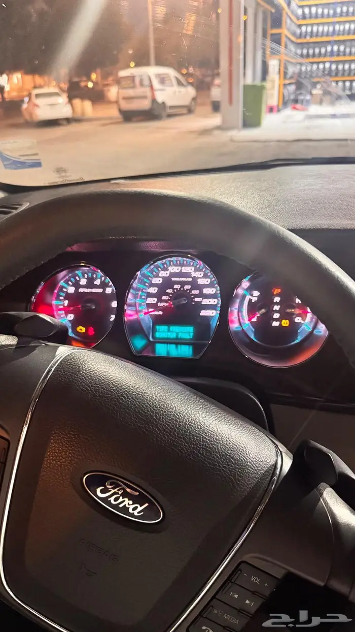 Ford Taurus 2011 0