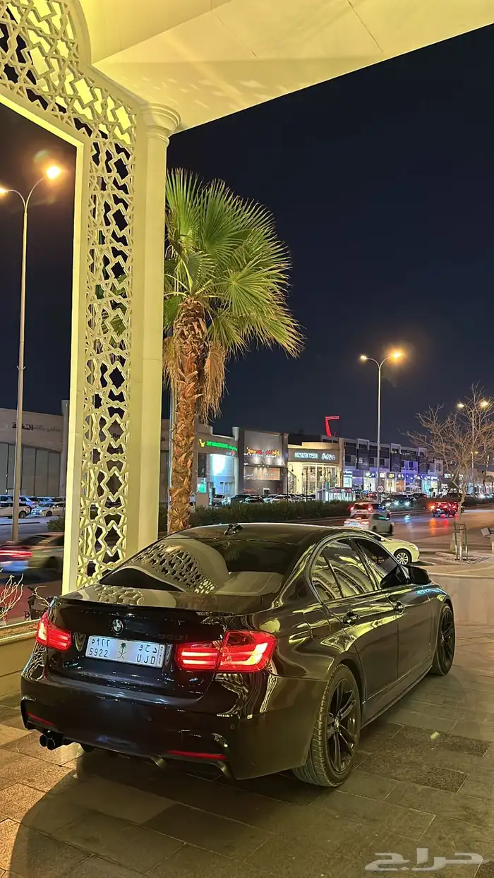 BMW 328i معدل الفئه الثالثه 2015 23