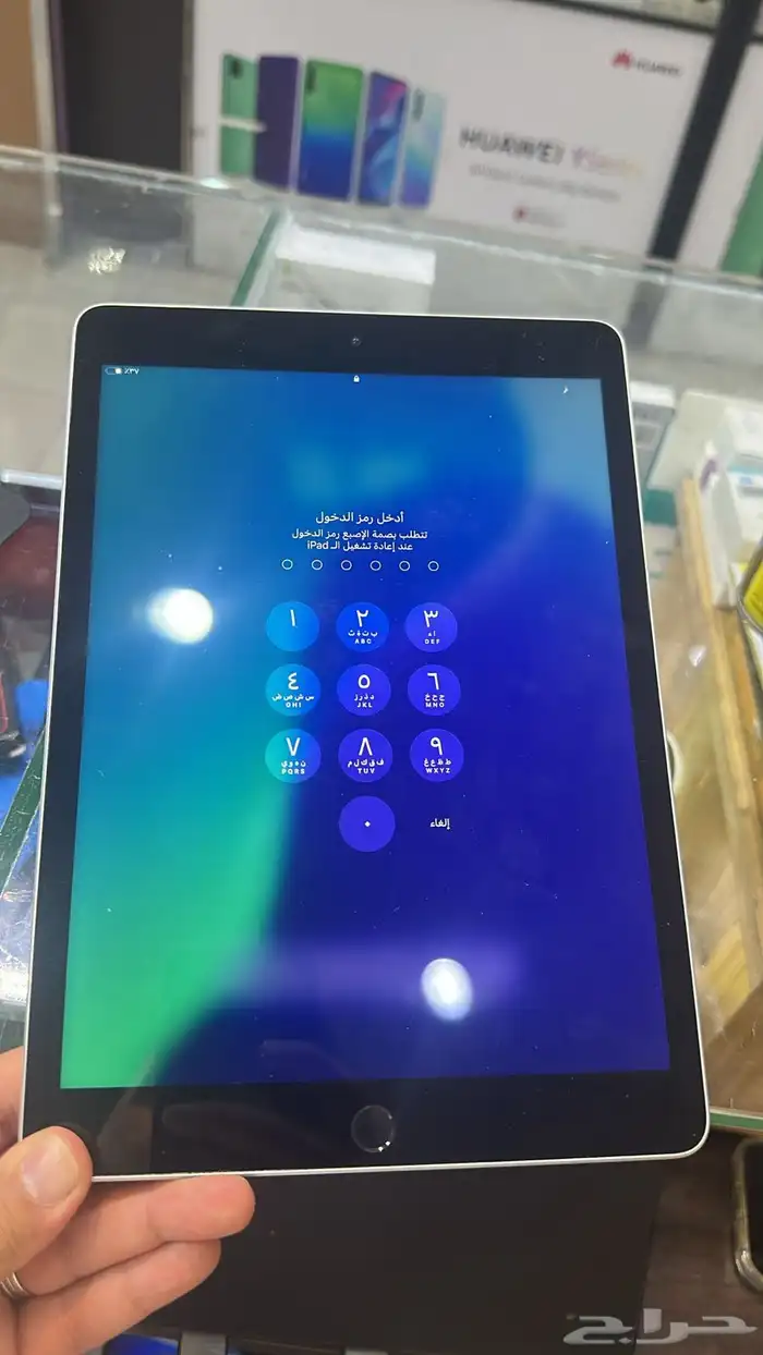 ايباد الجيل التاسع 64قيقا نظيف جدا 0