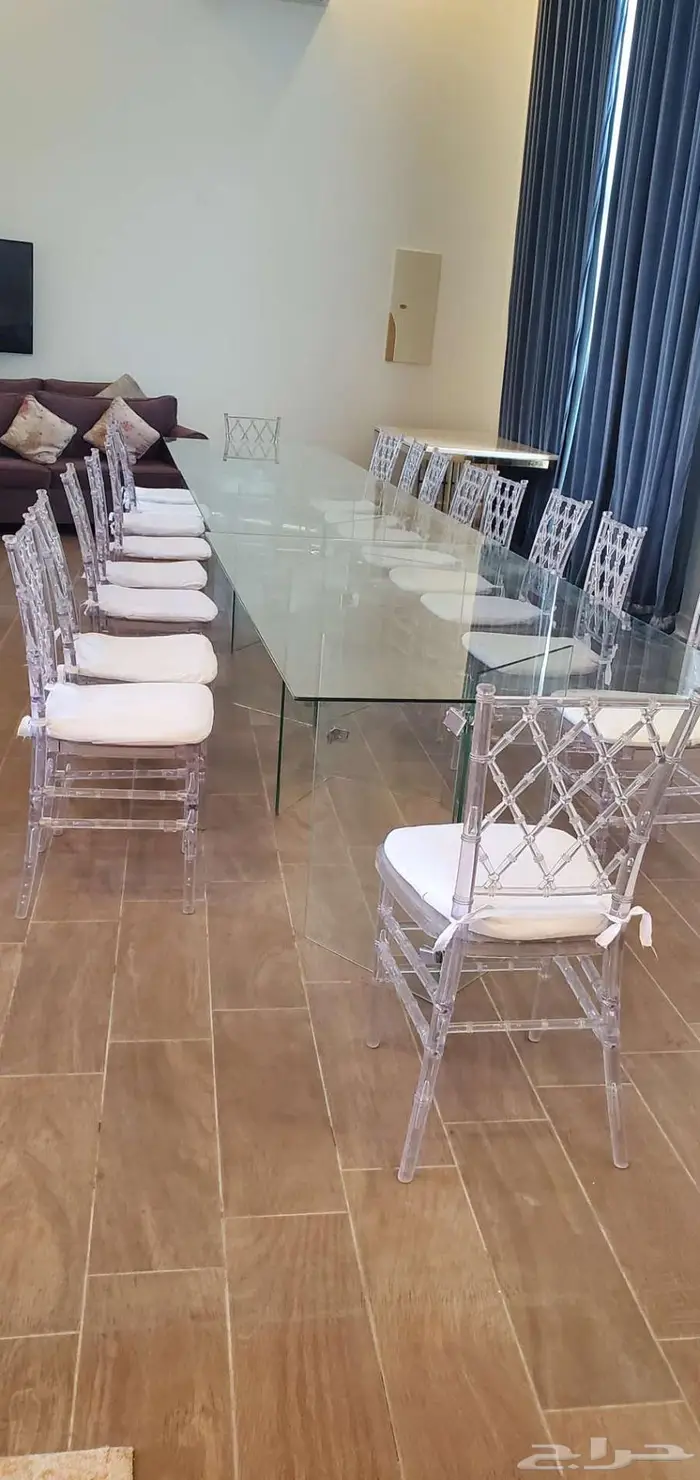 تاجير كنب وكراسي ملكي وطاولات طعام وكراسي شفاف 3