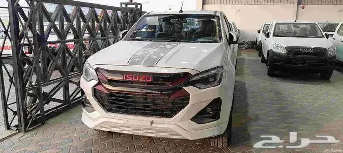 ايسوزو ( دينات   وانيتات  شاحنات   GT   MUX 3