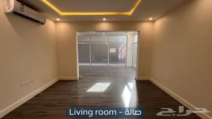 شقة دورين للإيجار   حي العارض 16