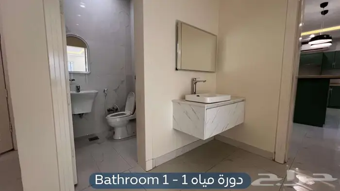 شقة دورين للإيجار   حي العارض 8
