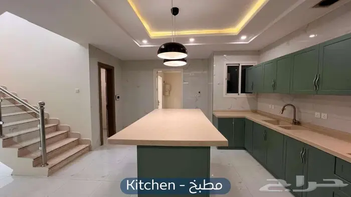 شقة دورين للإيجار   حي العارض 11