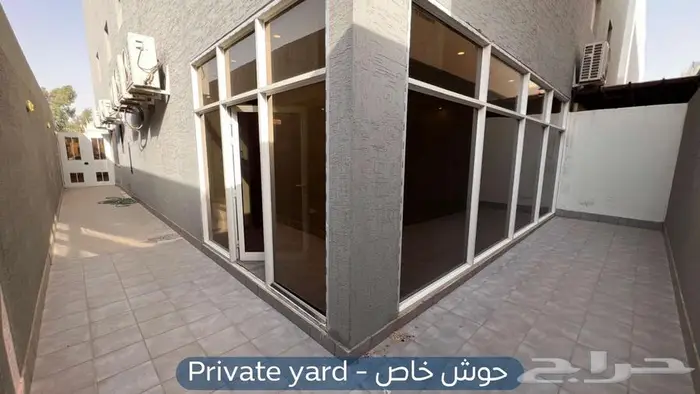 شقة دورين للإيجار   حي العارض 18