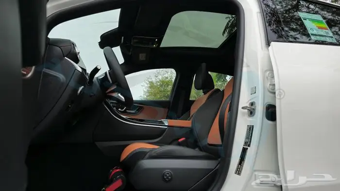 2025 Mercedes-Benz GLC 200 COUPE 4MATIC GCC 0Km 8
