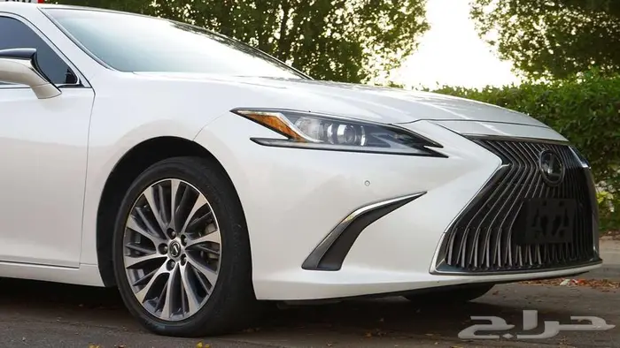 لكزس ES350 2020 بطاقة جمركية 17