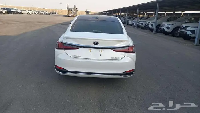 لكزس اي اس 250 بي دي أبيض بنزين 2025 اقل سعر كاش واقساط 4