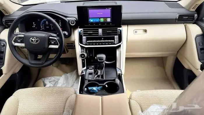 تويوتا لاندكروزر GXR L1 مديل 2025 10
