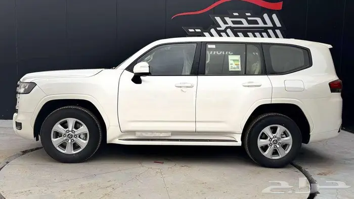 تويوتا لاندكروزر GXR L1 مديل 2025 4