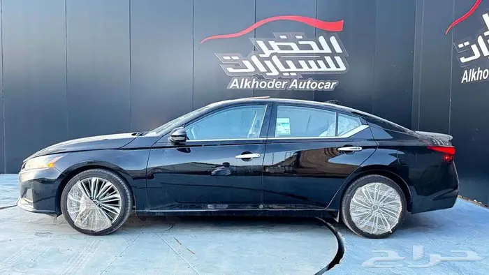 نيسان التيما SV 2025 لدى شركة عبدالمجيد الخضر 2