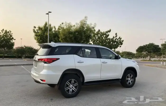 فورتشنر 2019 سعودي بدي وكاله دبل 4X4 بنزين 29