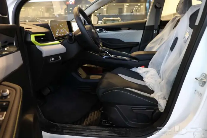 جيلي كولراي 2025 12