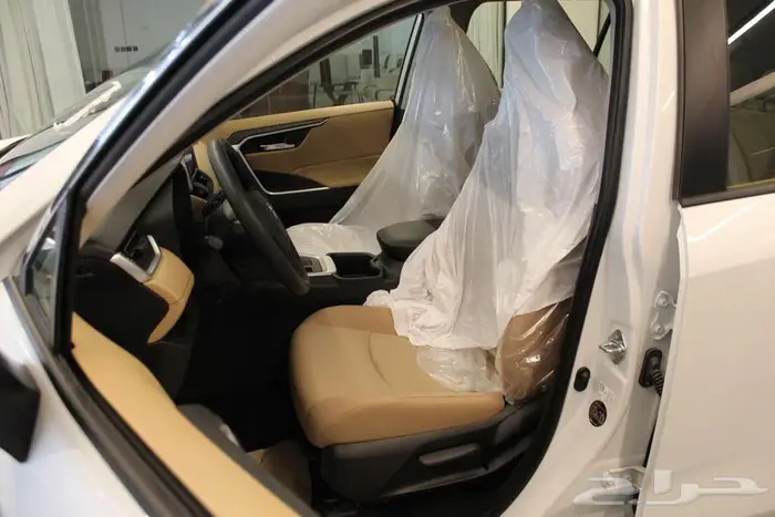 راف فور XLE 2025 7