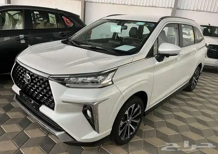 تويوتا فيلوز GLX فل كامل بنزين2025 اصفار 32