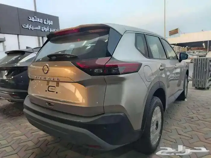 نيسان اكستريل 5مقاعد دبل 2.5 موديل 2025 اوتو ون كاش واقساط 3