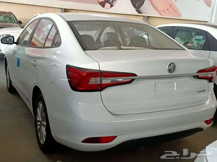 MG 5 موديل 2025 ستاندر ابيض عروض الكاش 4