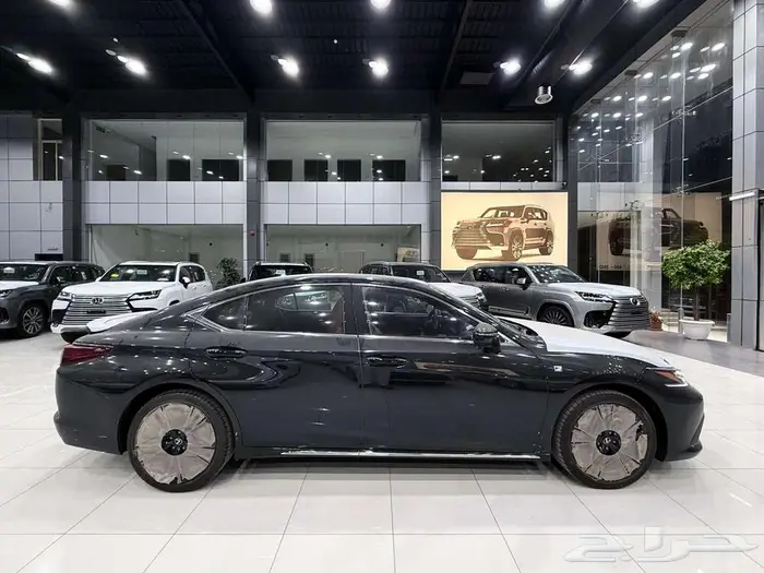 لكزس ( ES 350 FF ) موديل 2025 أقل الأسعار 5