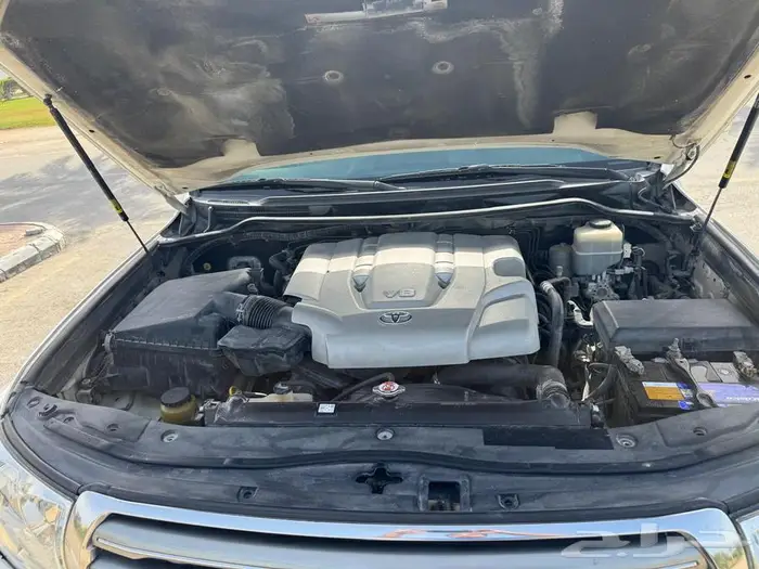 تويوت لاندكروزر VXR 13