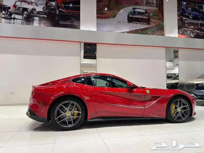 فيراري F12 6