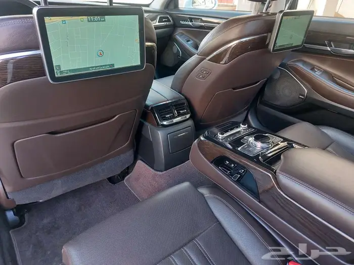 جينسيس G90 2017 رويال V6 نظيفة وكالة 18